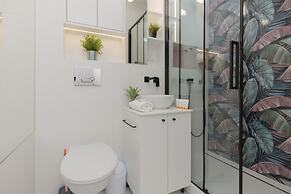 Art Deco Apartment Warsaw by Renters