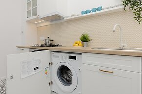 Art Deco Apartment Warsaw by Renters