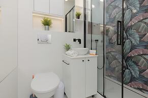Art Deco Apartment Warsaw by Renters