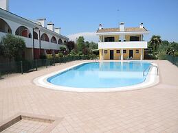 Modern Apartment With Terrace and Fireplace