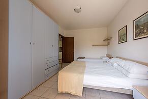 Modern Apartment With Terrace and Fireplace