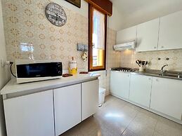 Luxury Apartment in Great Location - Beahost
