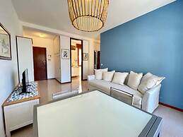 Luxury Apartment in Great Location - Beahost
