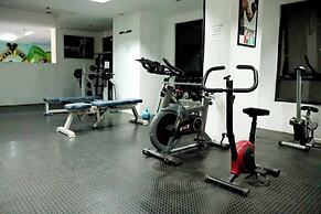 ADB tower Netflix Pool Gym 22m