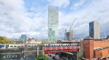 Luxury Apartment Canal View Castlefield - Parking