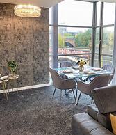 Luxury Apartment Canal View Castlefield - Parking