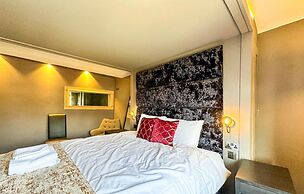 Beautiful Detached Villa - Jacuzzi Bath - Parking