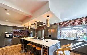 Beautiful Detached Villa - Jacuzzi Bath - Parking