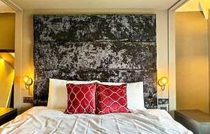 Beautiful Detached Villa - Jacuzzi Bath - Parking