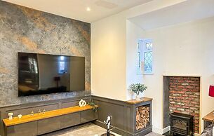 Beautiful Detached Villa - Jacuzzi Bath - Parking