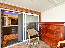 Beautiful Detached Villa - Jacuzzi Bath - Parking