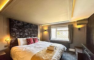 Beautiful Detached Villa - Jacuzzi Bath - Parking