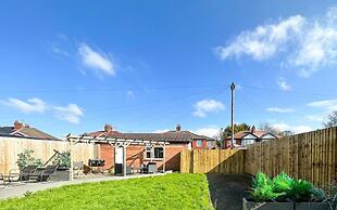 Beautiful Detached Villa - Jacuzzi Bath - Parking