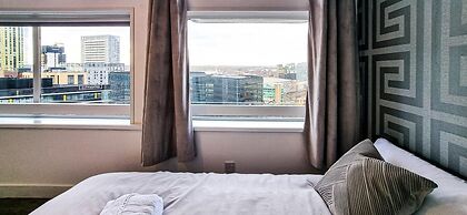 Luxury Spacious City Centre Apartment Amazing View