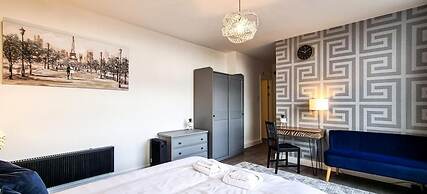 Luxury Spacious City Centre Apartment Amazing View