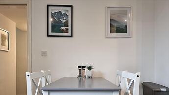 Astonishing House With Outdoor Seating BBQ