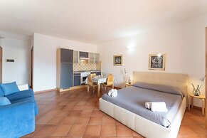 Relaxing Cristal Blu Studio Sleeps 4 Num1493