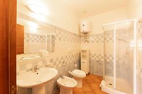 Relaxing Cristal Blu Studio Sleeps 4 Num1493
