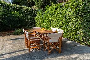 Luxury 3-bedroom House in Central Glyfada