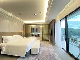 Wyndham Sun Moon Lake