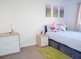 Airport Lounge - 3Bed 6 Persons