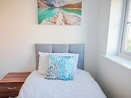 Airport Lounge - 3Bed 6 Persons