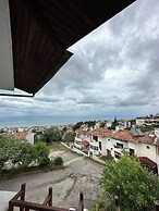 Peaceful Villa With Perfect View in the City Center