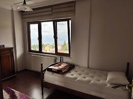 Peaceful Villa With Perfect View in the City Center