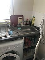 Impeccable Studio Apartment by the London Eye