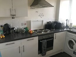 Impeccable Studio Apartment by the London Eye