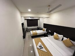 Hotel Wind Flower Regency - Near Kokilaben Hospital