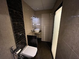 Hotel Wind Flower Regency - Near Kokilaben Hospital