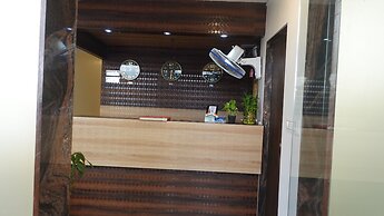 Hotel Wind Flower Regency - Near Kokilaben Hospital