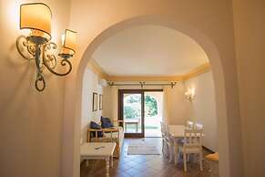 Beautiful Il Giardino Degli Oleandri one Bedroom Premium Apartment Sle