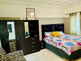 The Unique and Tranquil Retreat Apartment