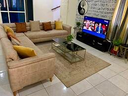 The Unique and Tranquil Retreat Apartment