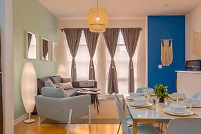 ASK FOR Discount-vibrant 2 Story Apt Apple TV