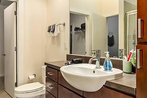 ASK FOR Discount-vibrant 2 Story Apt Apple TV