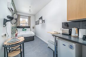 Studio Unit in Chapel Market London