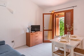 Outstanding Residenze Gallura 1 Bedroom Sleeps 4 Noi0538k