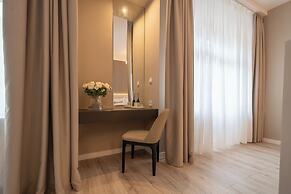 Károly Boutique Suites, Best Location by BQA