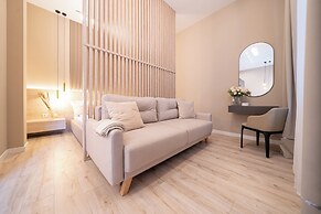 Károly Boutique Suites, Best Location by BQA