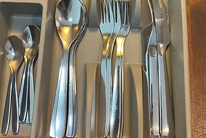 6 37 2 Bedroom 2baths 1 km Walking to Patong Beach