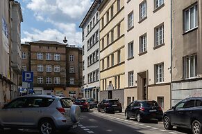 Pet-friendly Rzeszowska by Renters