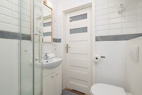 Pet-friendly Rzeszowska by Renters