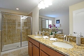 Beautiful Spacious Vacation Villa, Bbq Grill4902cg 6 Bedroom Home by R