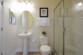 Beautiful Spacious Vacation Villa, Bbq Grill4902cg 6 Bedroom Home by R