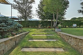 Olives and Vines all Season Villa