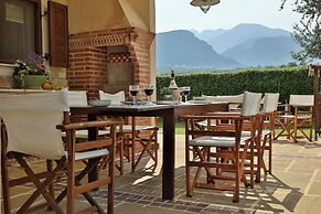 Olives and Vines all Season Villa