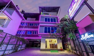 Treebo vSaffron Regency,Punnamada Lake